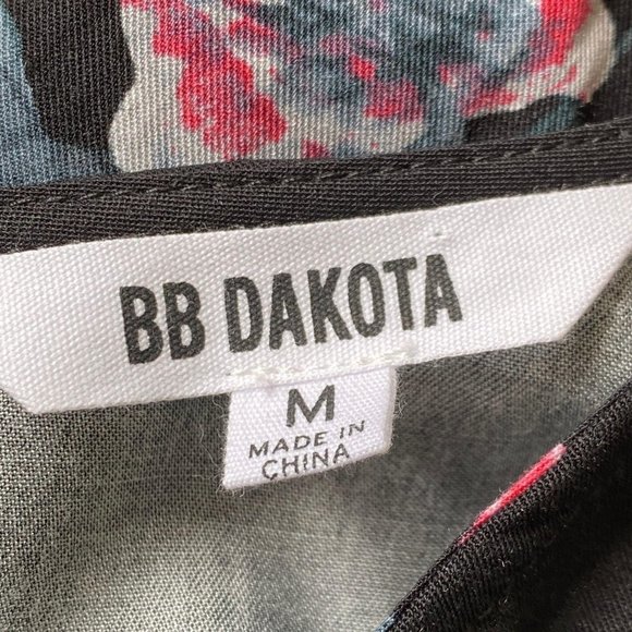 BB DAKOTA Black Floral Romper NWT - Picture 9 of 9